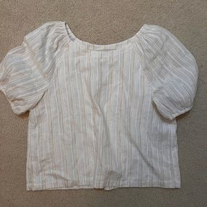 Top with puff sleeves